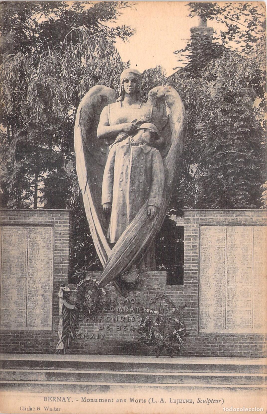 Cartoline: Postal Monumento a los Ca&iacute;dos en Bernay, Escultura de L.A. Lejeune