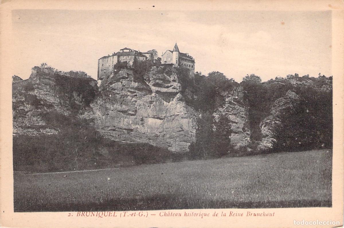 Postcards: Tarjeta Postal del Castillo de la Reina Brunehaut en Bruniquel, Francia