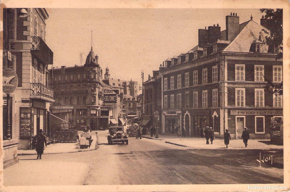 Postcards: Postal Montlu&ccedil;on Faubourg St-Pierre y el Viejo Castillo Francia