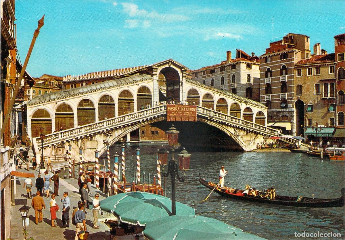 Postales: Postal del Puente de Rialto en Venecia con G&oacute;ndola