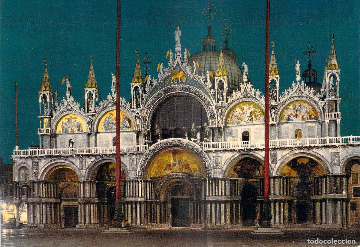 Postales: Postal de la Bas&iacute;lica de San Marcos de Noche en Venecia