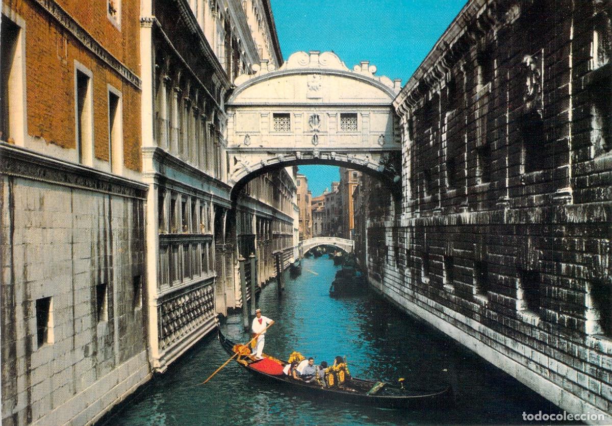 Postales: Postal de Venecia: Puente de los Suspiros con G&oacute;ndola