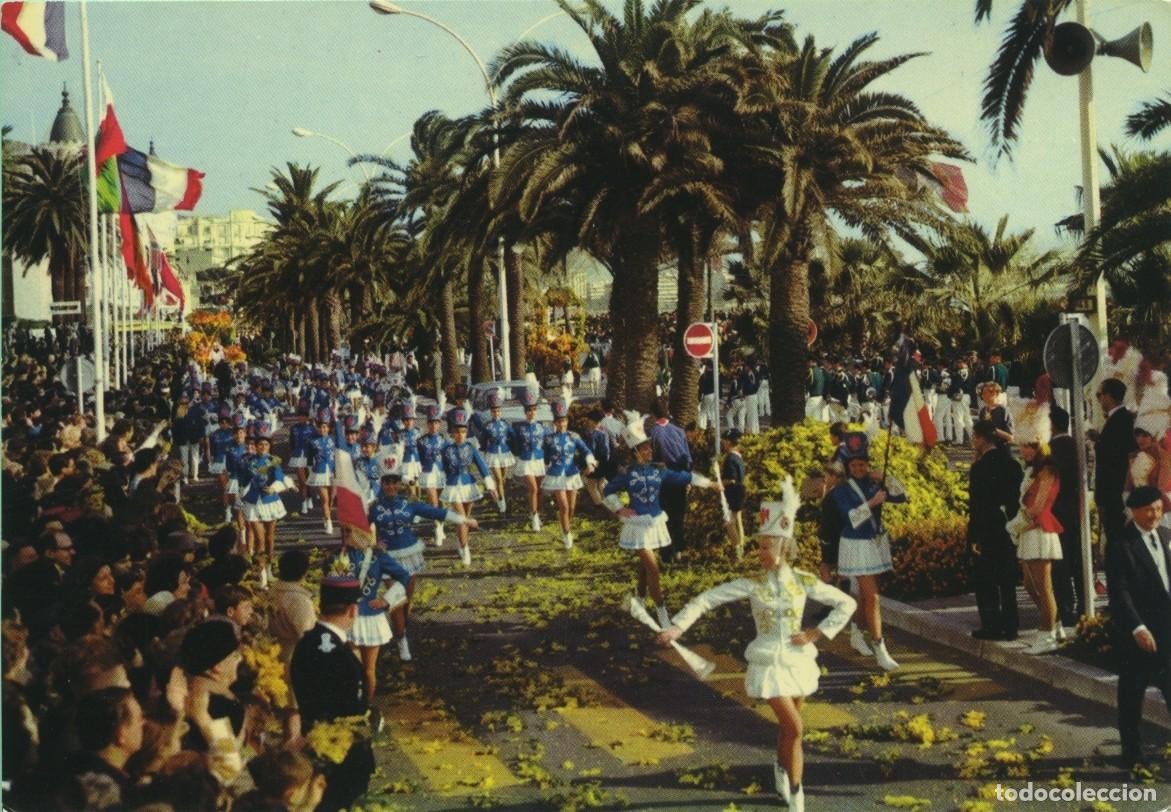 Postales: La Costa Azul. Batalla de las flores y desfile de Majorettes. France. Sin circular. ED. MAR