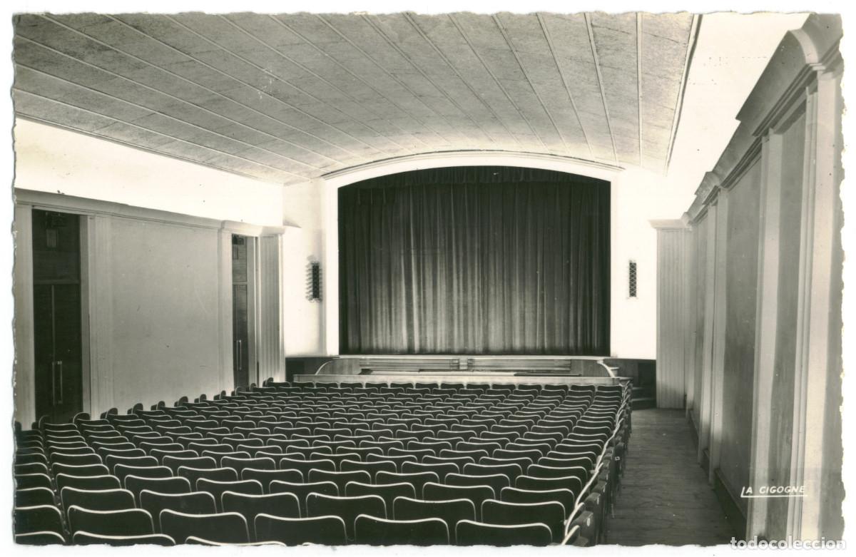 Postales: NEUVILLE DE POITOU_Cin&eacute;ma Majestic_La Cigogne 31 / Teatros Francia