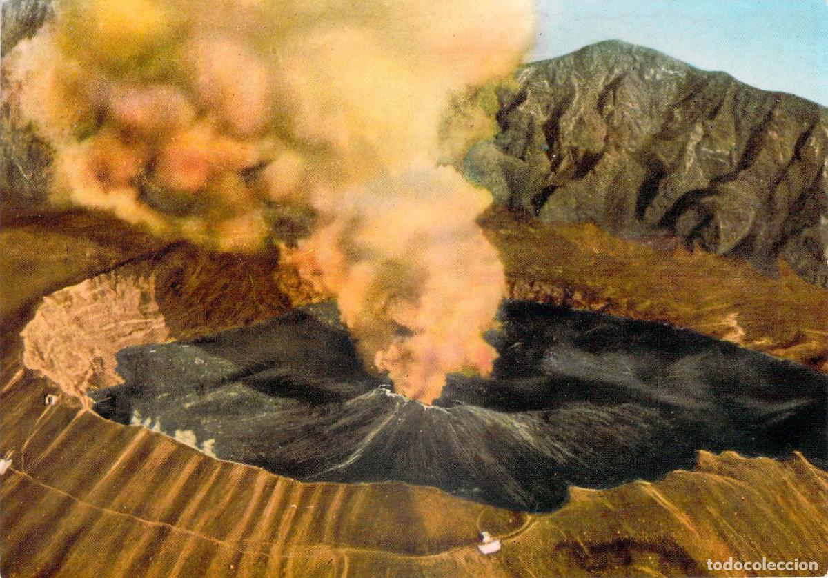 Postales: Postal del Cr&aacute;ter del Volc&aacute;n Vesubio antes de la Erupci&oacute;n