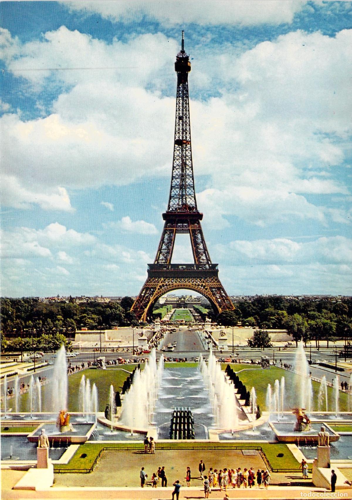 Postales: Postal de la Torre Eiffel y Fuentes del Trocadero en Par&iacute;s