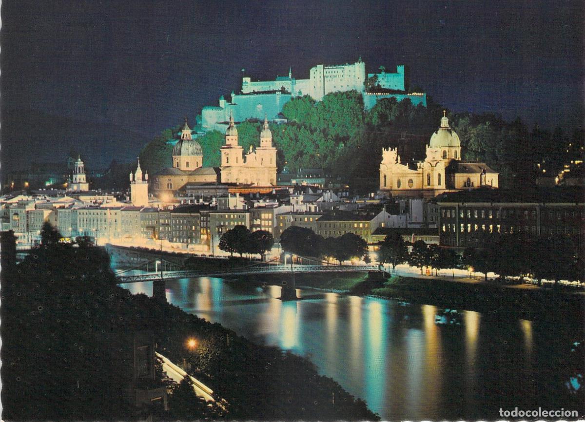 Postales: Postal de Salzburgo de Noche con Vista a la Fortaleza