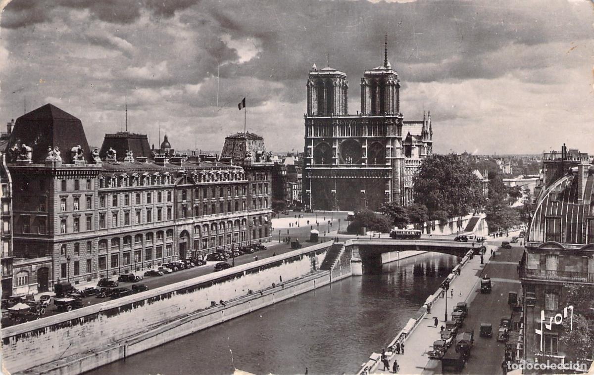 Postales: Postal de la Catedral de Notre-Dame y el R&iacute;o Sena en Par&iacute;s