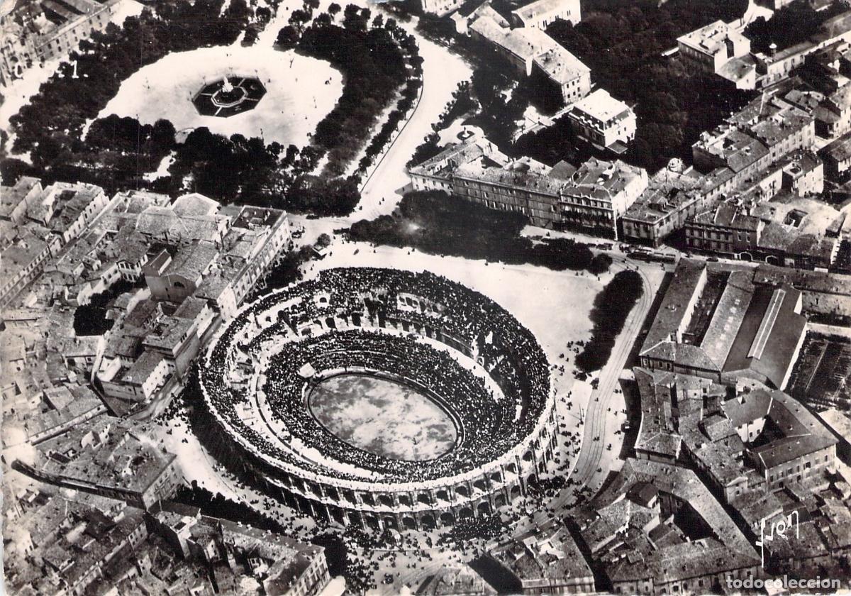 Postales: Postal de la Vista A&eacute;rea de las Arenas de Nimes