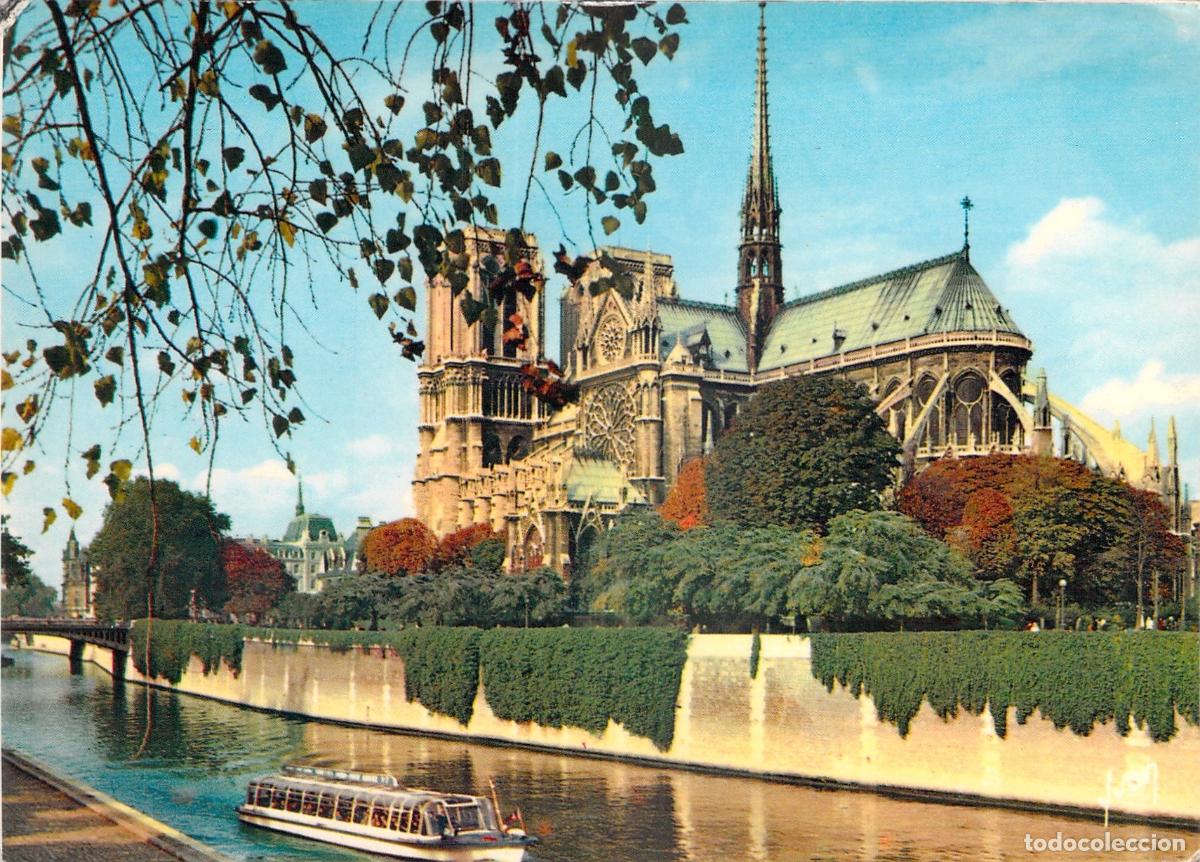 Postales: Postal de Par&iacute;s: Catedral de Notre-Dame y R&iacute;o Sena desde Quai de Montebello