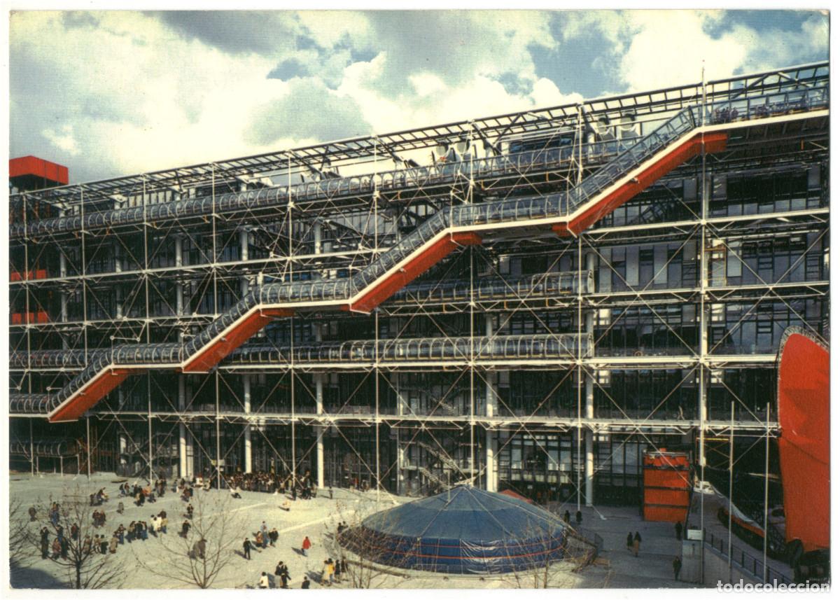 Postcards: PARIS_Centre National d'Art et de Culture Georges Pompidou_Chantal HS 4-1