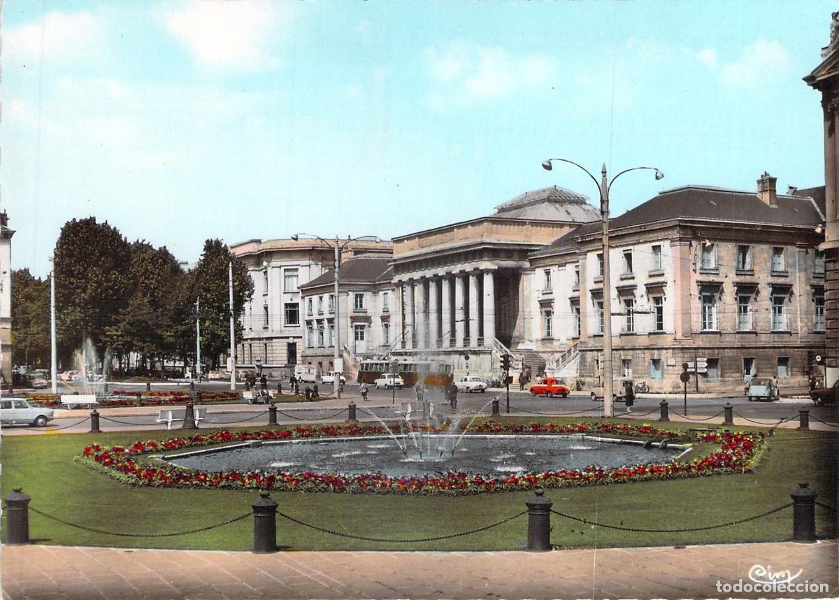 Postales: Postal de Tours, Place Jean-Jaur&egrave;s, Francia, con Fuente y Coches