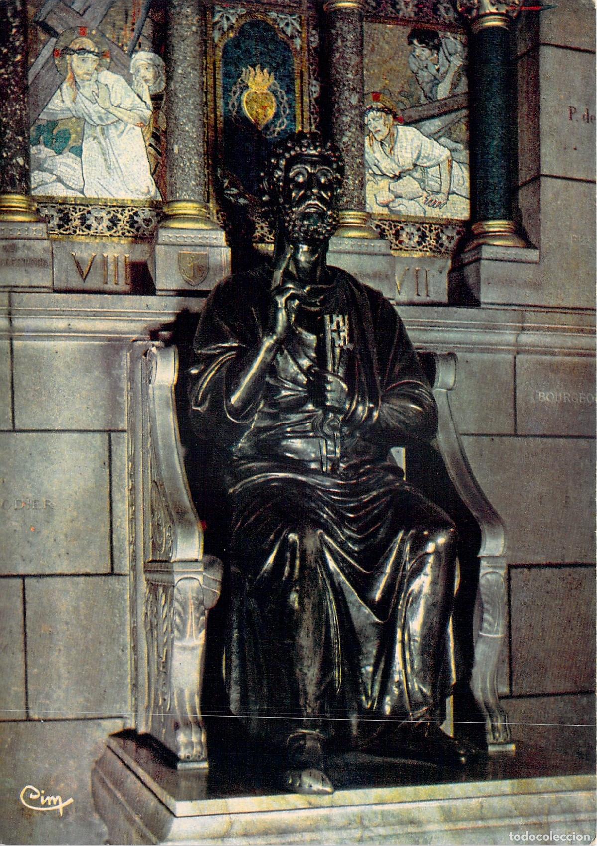 Postales: Postal Estatua de San Pedro Bas&iacute;lica del Sagrado Coraz&oacute;n Par&iacute;s