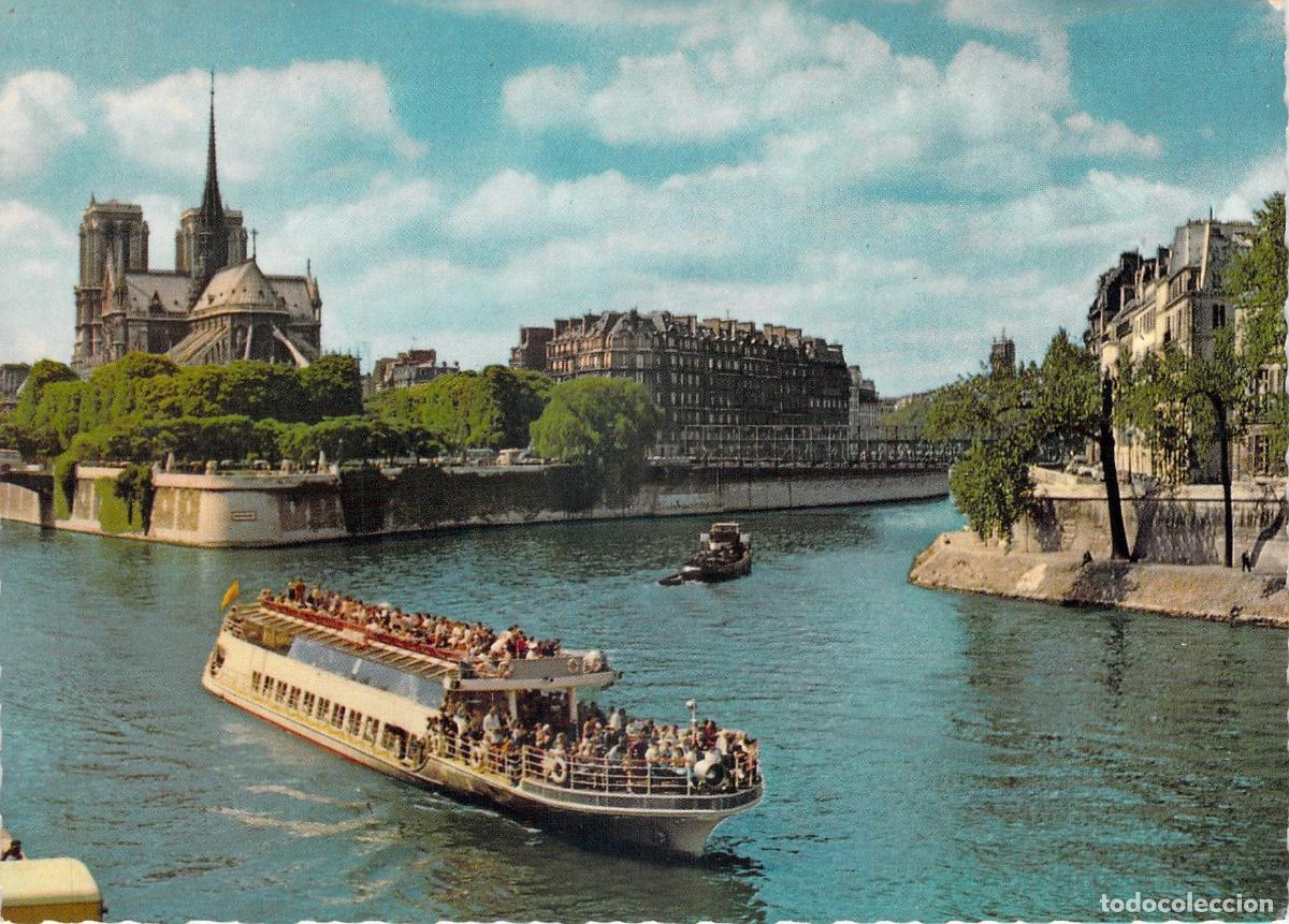 Postales: Postal de Par&iacute;s: La Punta Este de la Isla de la Cit&eacute; y el Bateau-Mouche