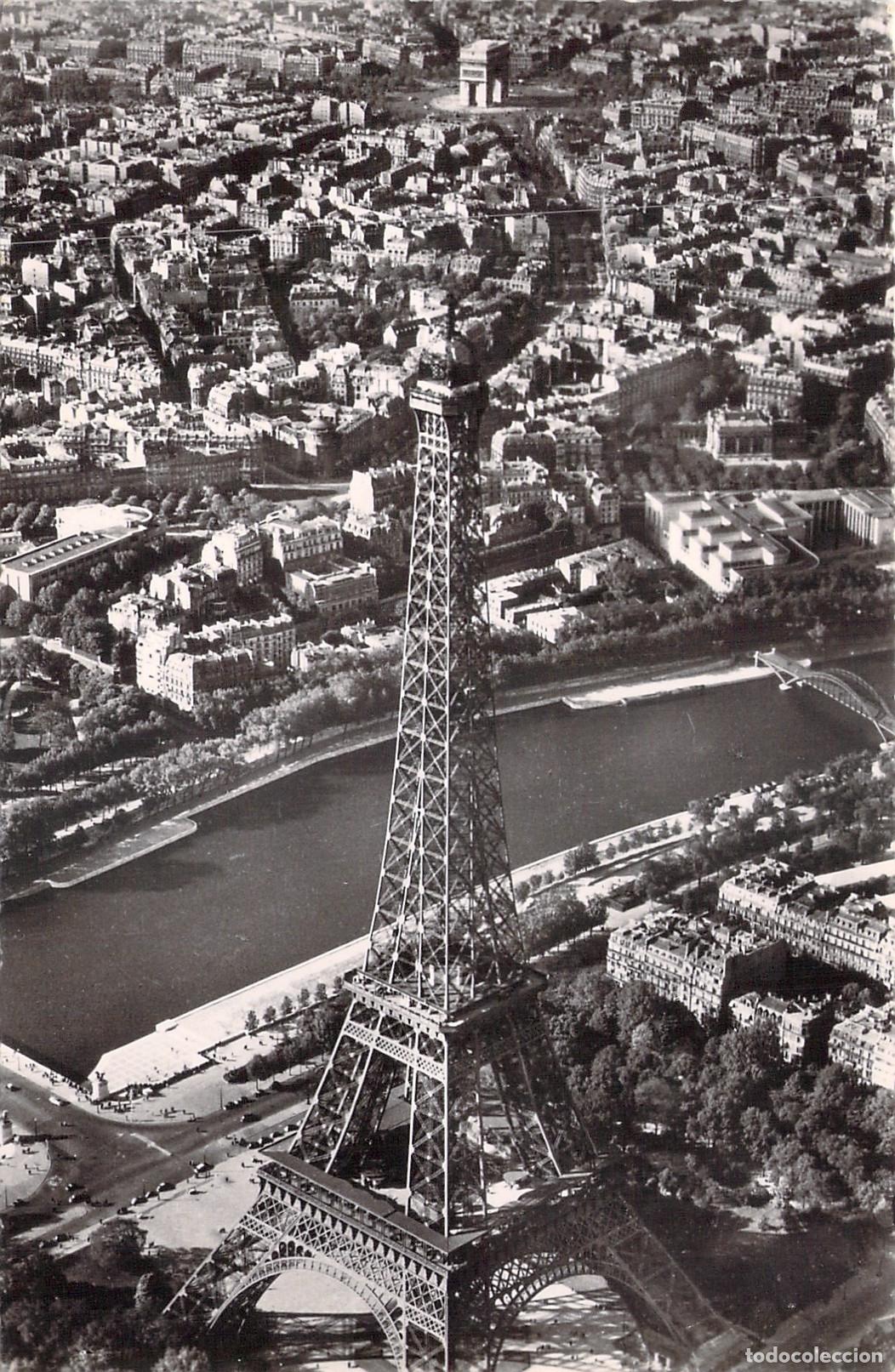 Postales: Postal de Par&iacute;s, Vista A&eacute;rea de la Torre Eiffel y el Arco de Triunfo