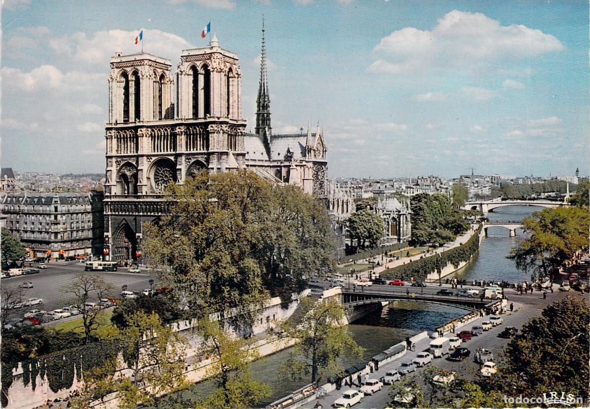 Postales: Postal de la Catedral de Notre Dame y el R&iacute;o Sena en Par&iacute;s