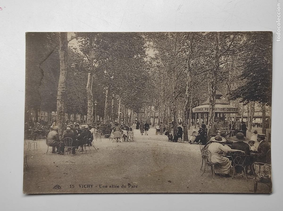Postales: VICHY - UNE ALL&Eacute;E DU PARC - CIA. ALSACIENNE DES ARTS PHOTOM&Eacute;CANIQUES