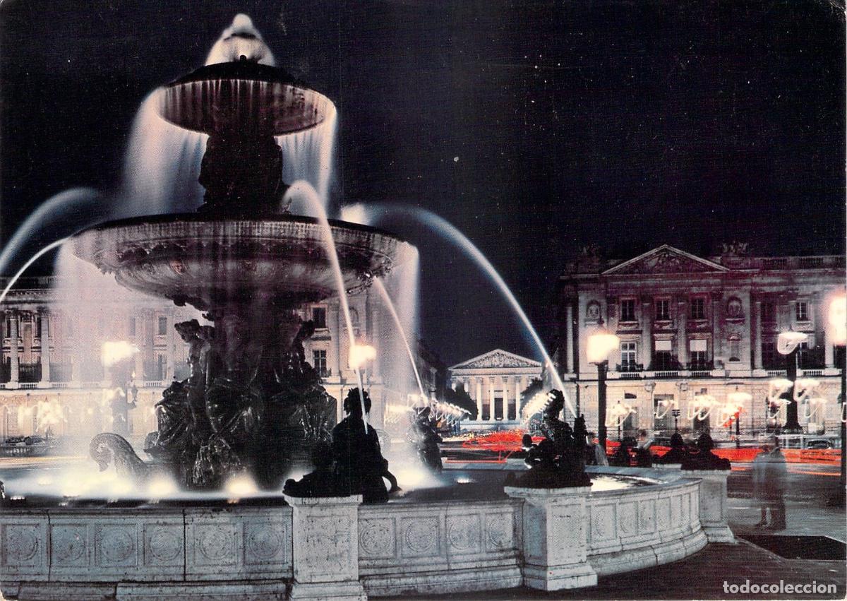 Postales: Postal de Par&iacute;s - Plaza de la Concordia con Fuente Iluminada