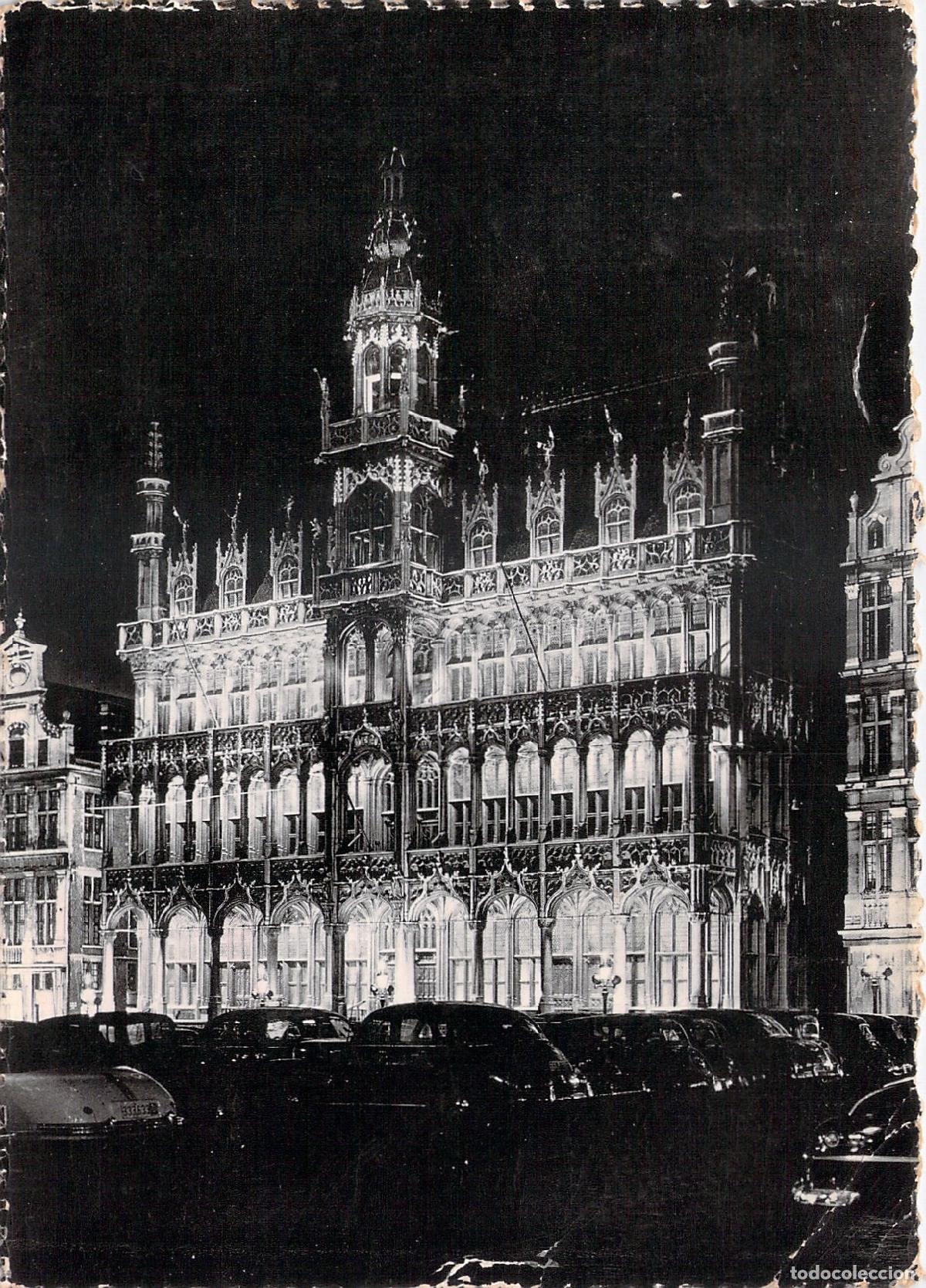 Postales: Postal de la Maison du Roi Iluminada en Bruselas