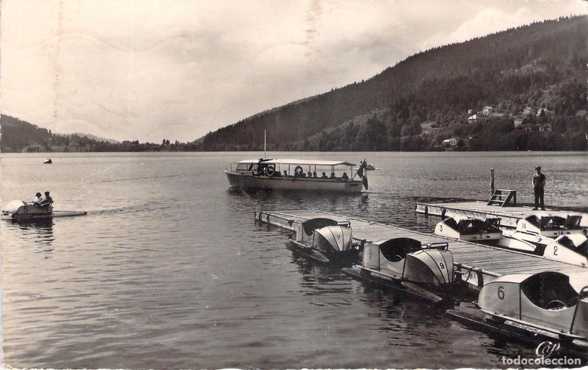 Postales: Postal de G&eacute;rardmer, Francia - La Vedette y los botes a pedal en el lago