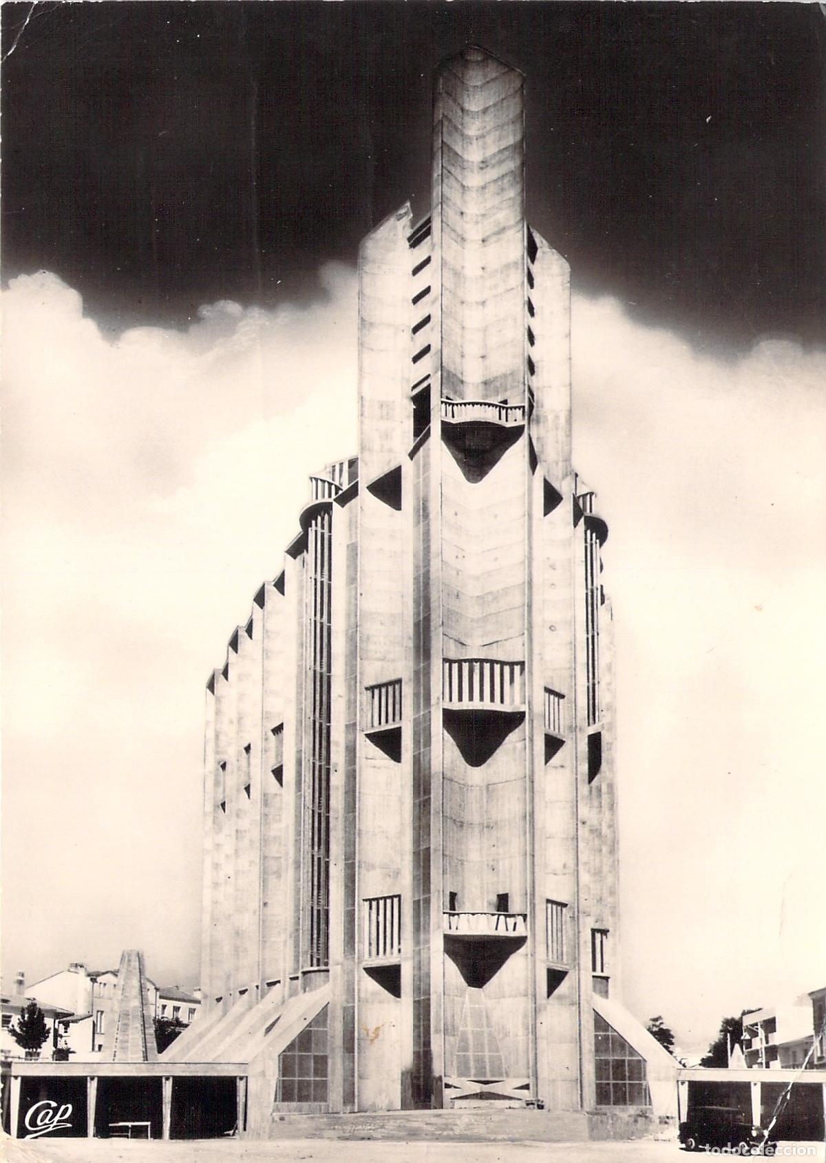 Postcards: Postal de la Iglesia de Notre-Dame de Royan, Arquitectura Moderna