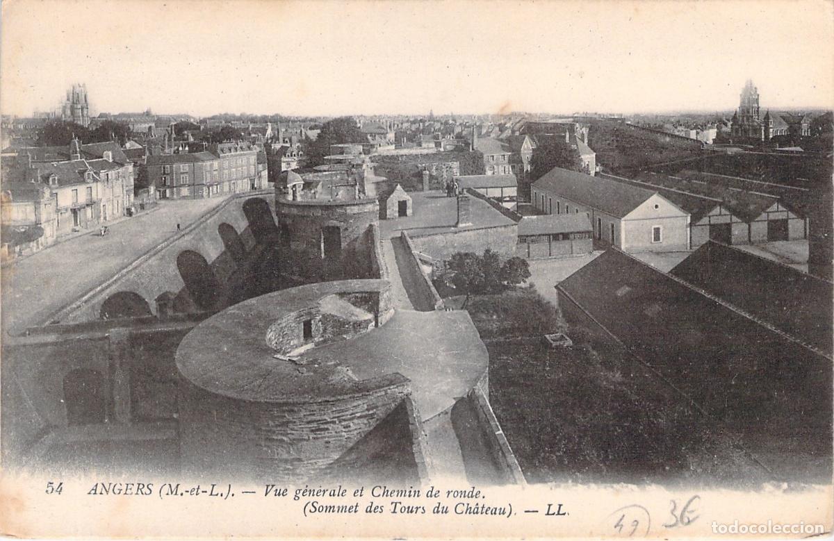 Postais: Postal de Angers: Vista General y Chemin de Ronde del Castillo