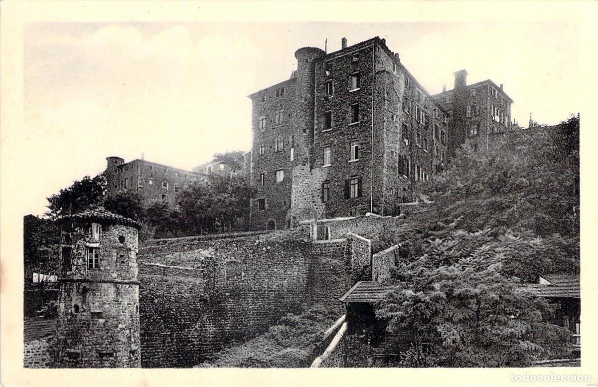 Postcards: Postal de Annonay - Vista del Castillo en Ard&egrave;che