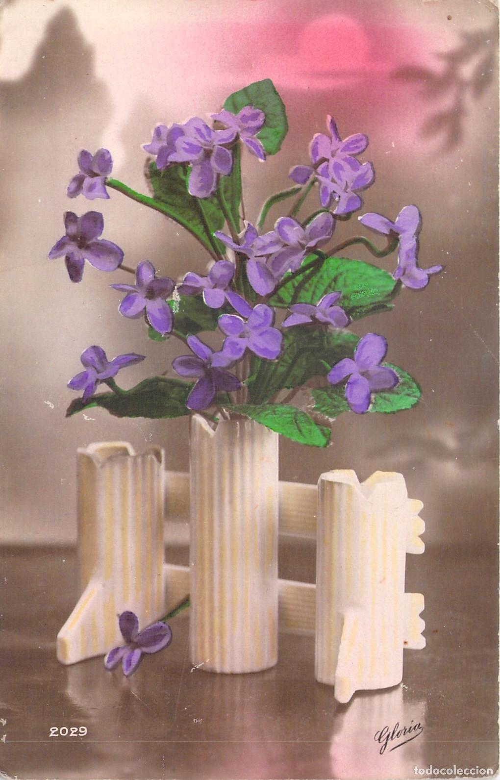 Postales: Postal Ilustrada con Ramo de Violetas en Jarr&oacute;n