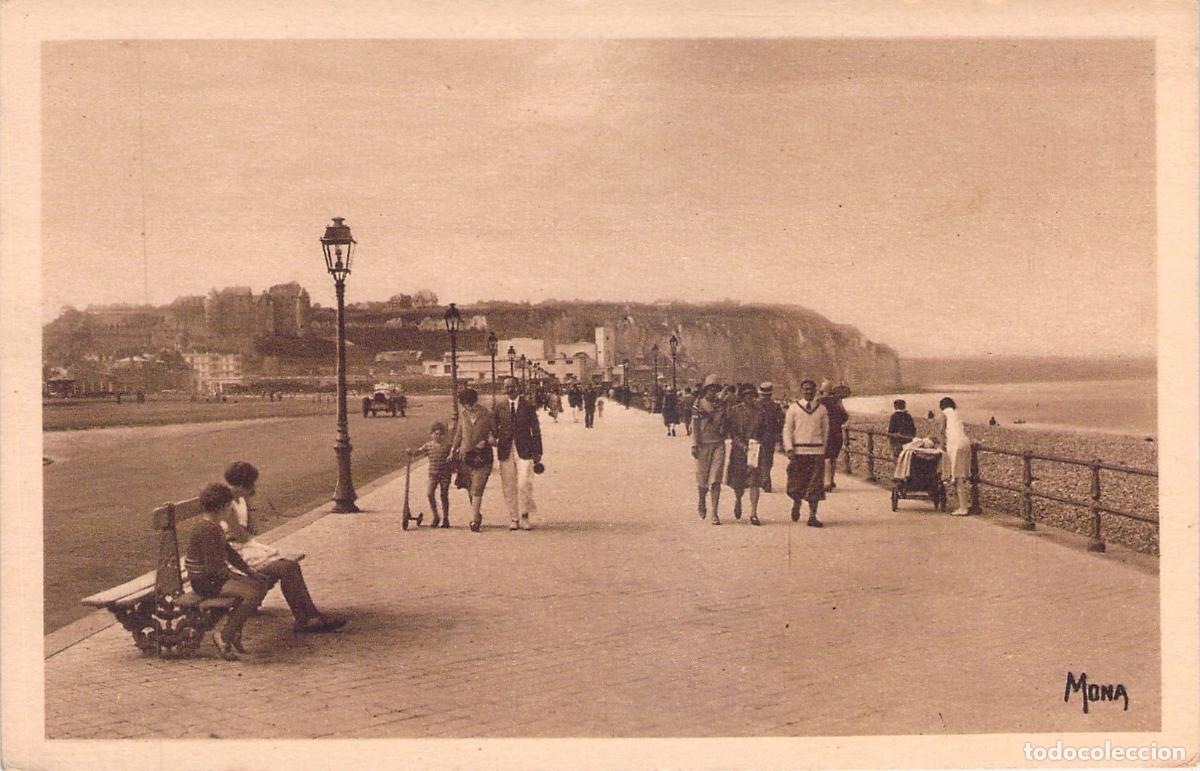 Cartoline: Postal de Dieppe Francia Boulevard Maritime y Acantilados
