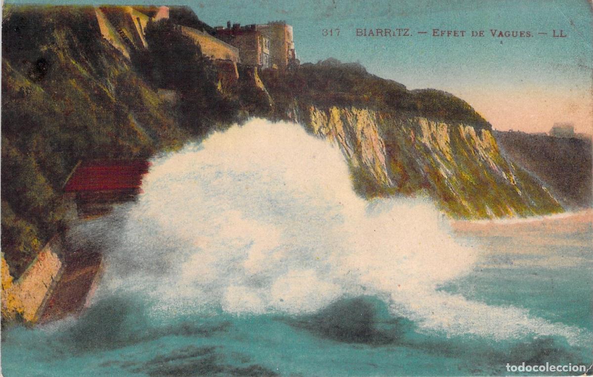 Cartoline: Postal de Biarritz con Efecto de Olas y Acantilados