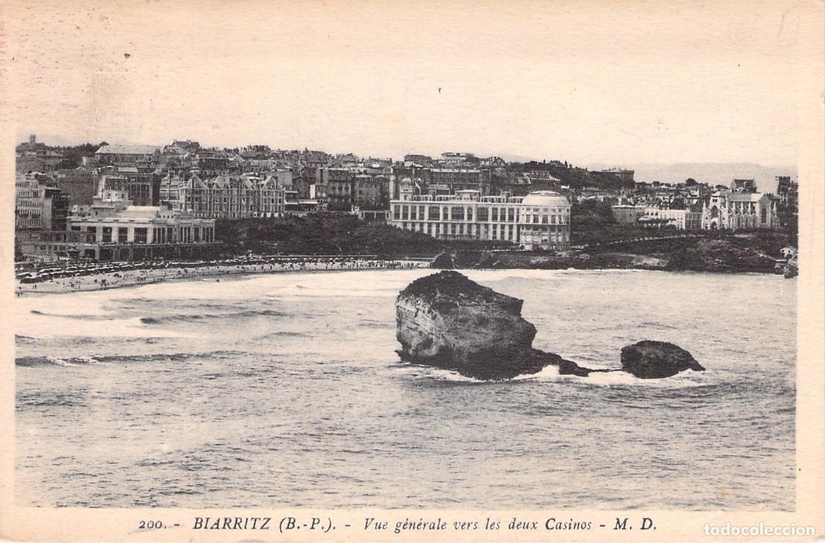 Cartes Postales: Postal de Biarritz con Vista de los Dos Casinos y la Costa