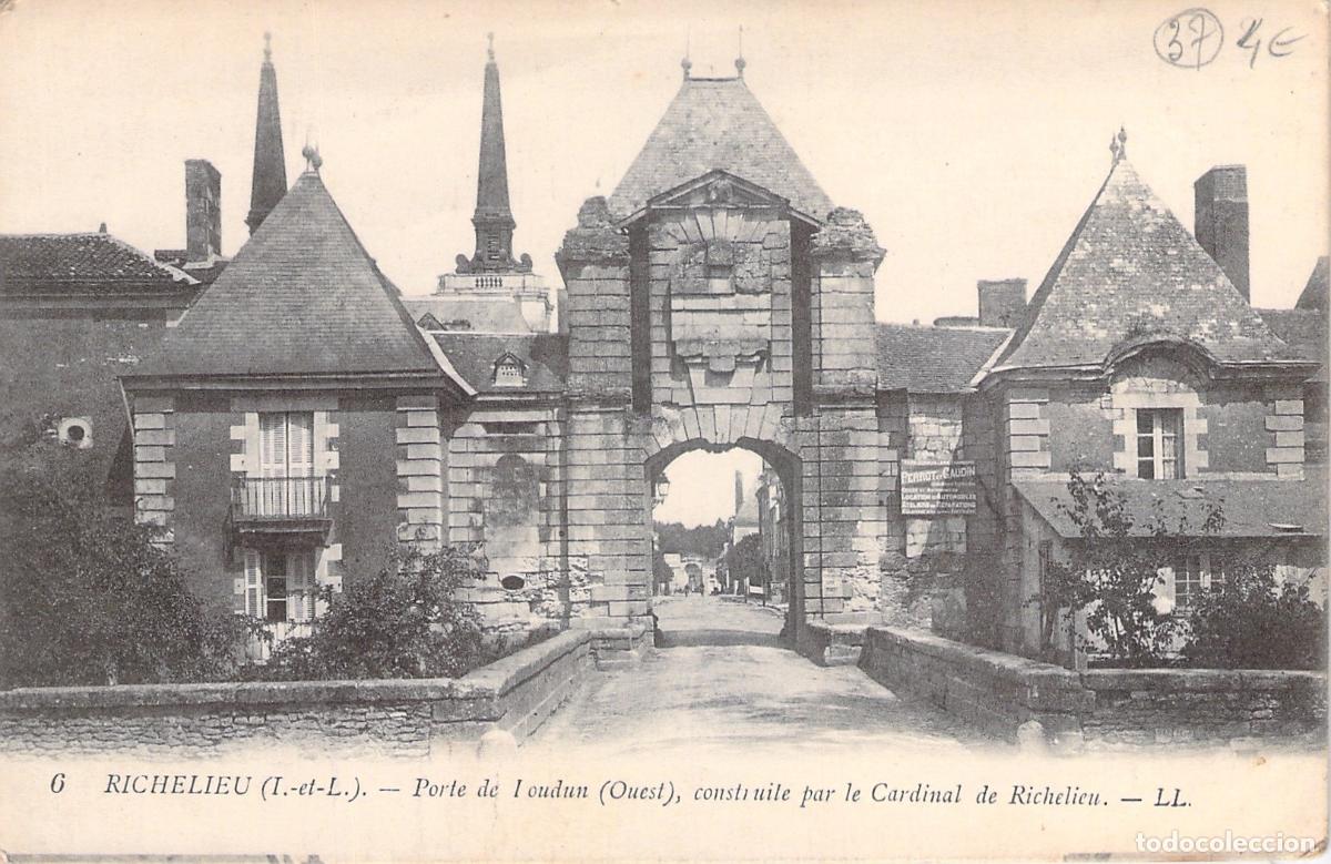 Postcards: Postal de la hist&oacute;rica Porte de Loudun en Richelieu