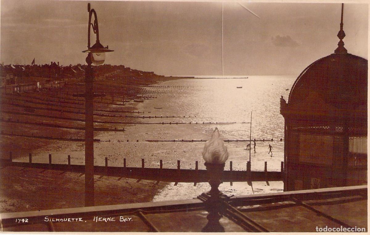 Cartes Postales: Postal de la Silueta de la Costa en Herne Bay Kent Inglaterra