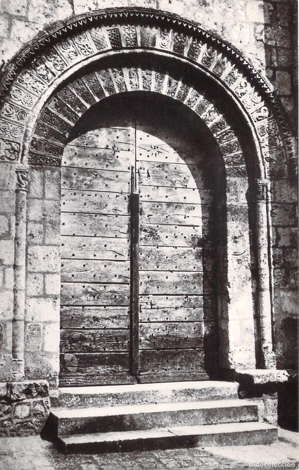 Postales: Postal Iglesia de Saint-Marcel Portal Rom&aacute;nico Indre Francia