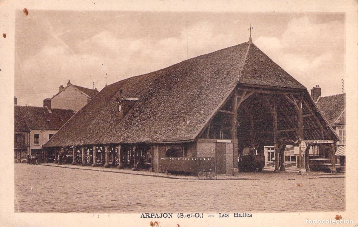 Postales: Postal de Les Halles Mercado Hist&oacute;rico en Arpajon Francia