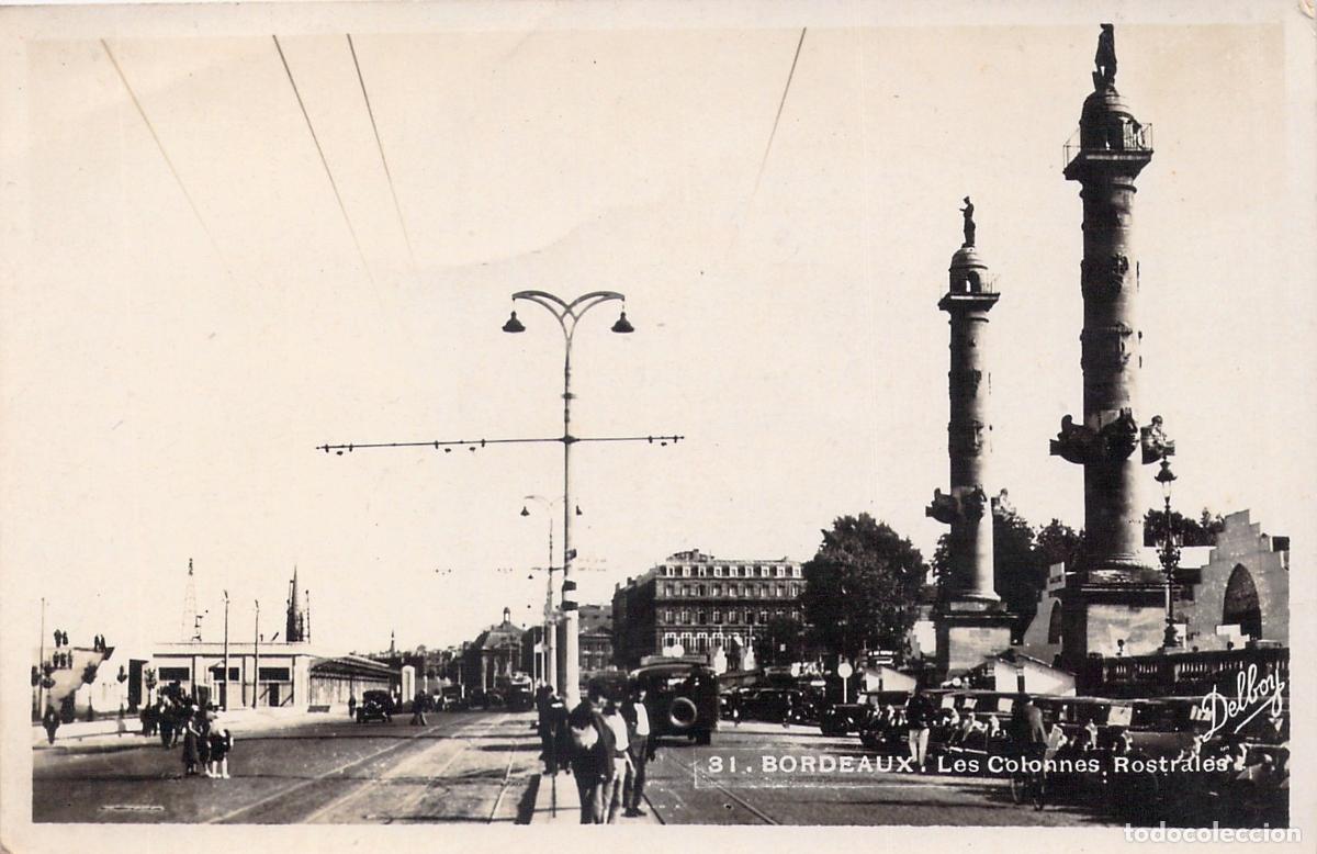Postales: Postal de Burdeos con las Columnas Rostrales de Quinconces