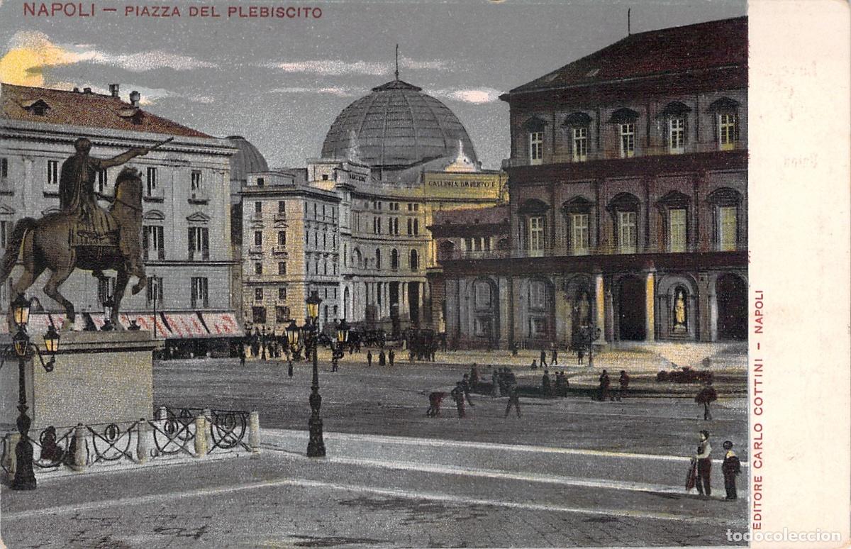 Postales: Tarjeta Postal de la Piazza del Plebiscito en N&aacute;poles Italia