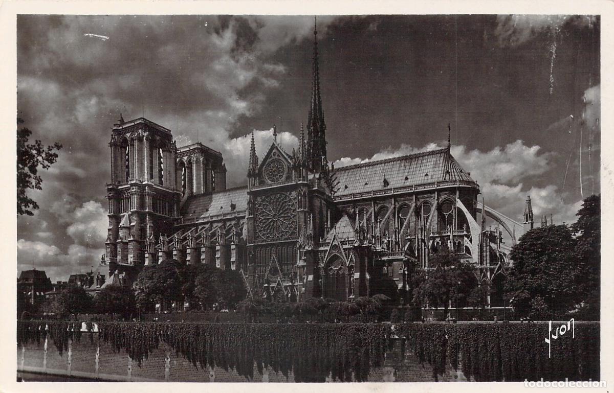 Postales: Postal de la Catedral de Notre-Dame y Square de l'Archev&ecirc;ch&eacute; en Par&iacute;s