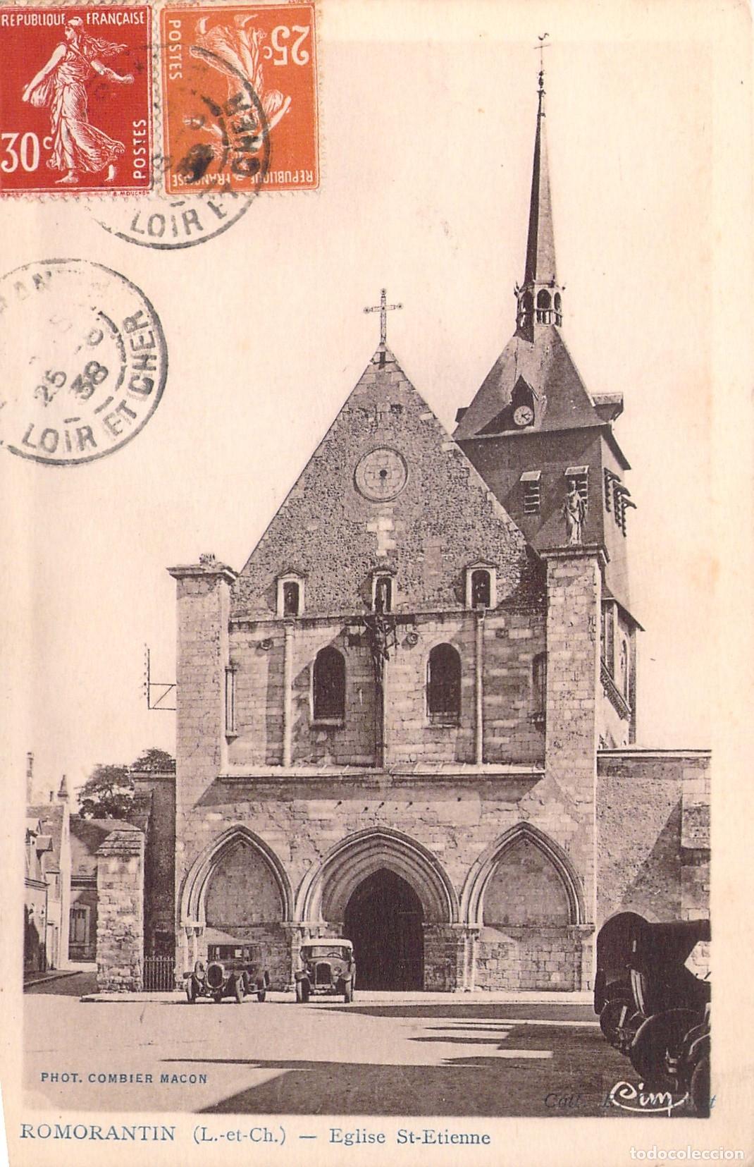 Postales: Postal de la Iglesia Saint-Etienne en Romorantin con coches antiguos