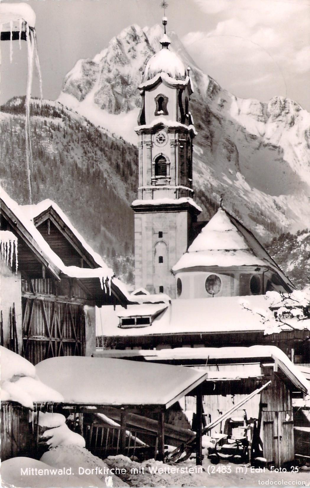 Postales: Postal de Mittenwald con la Iglesia y el Monte Wetterstein