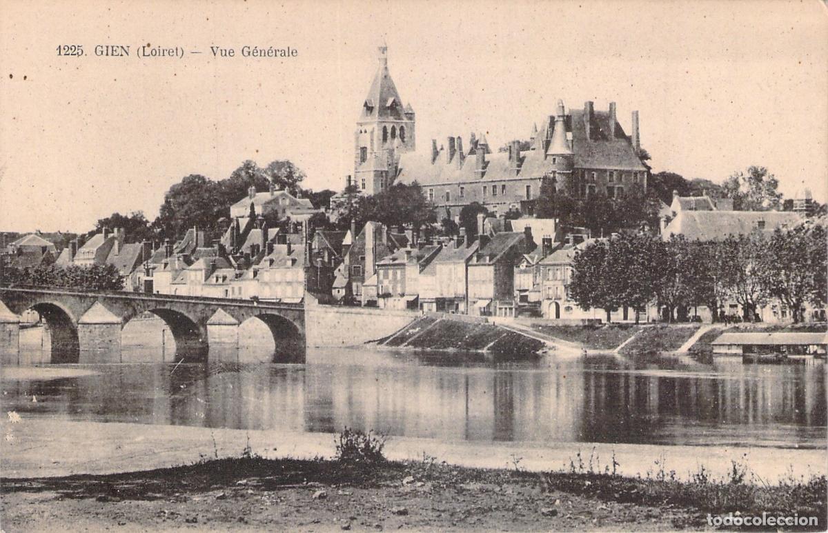 Postcards: Tarjeta Postal de la Vista General de Gien, Loiret, Francia