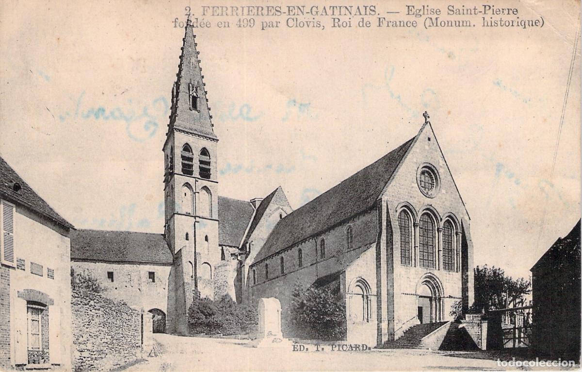 Postcards: Postal de la Iglesia Saint-Pierre en Ferrieres-en-Gatinais
