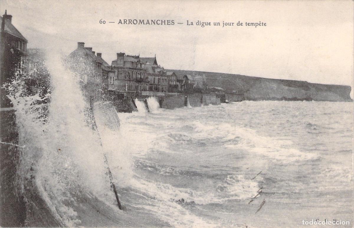 Postales: Postal de Arromanches La Digue en un D&iacute;a de Tormenta