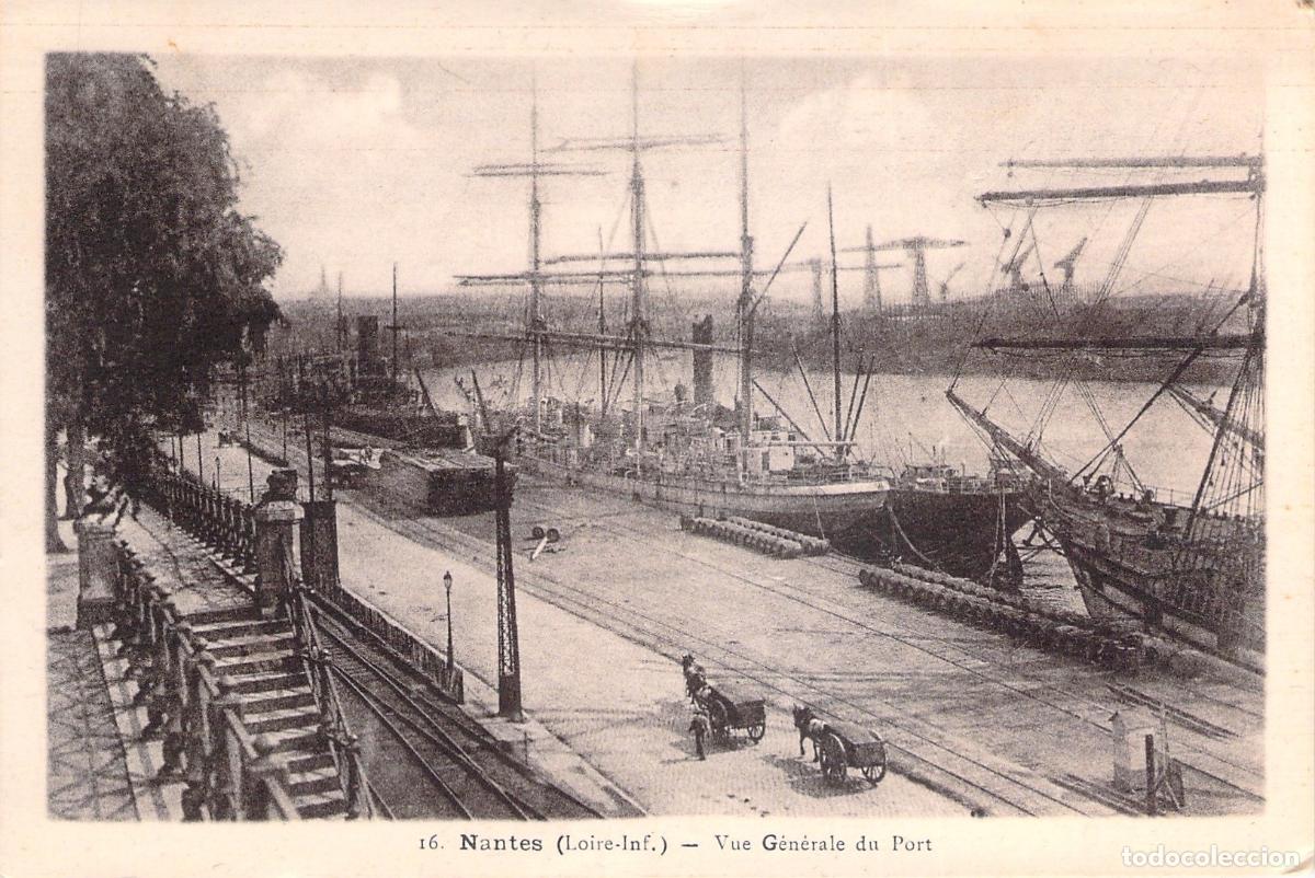 Postales: Postal de Nantes: Vista General del Puerto y Barcos