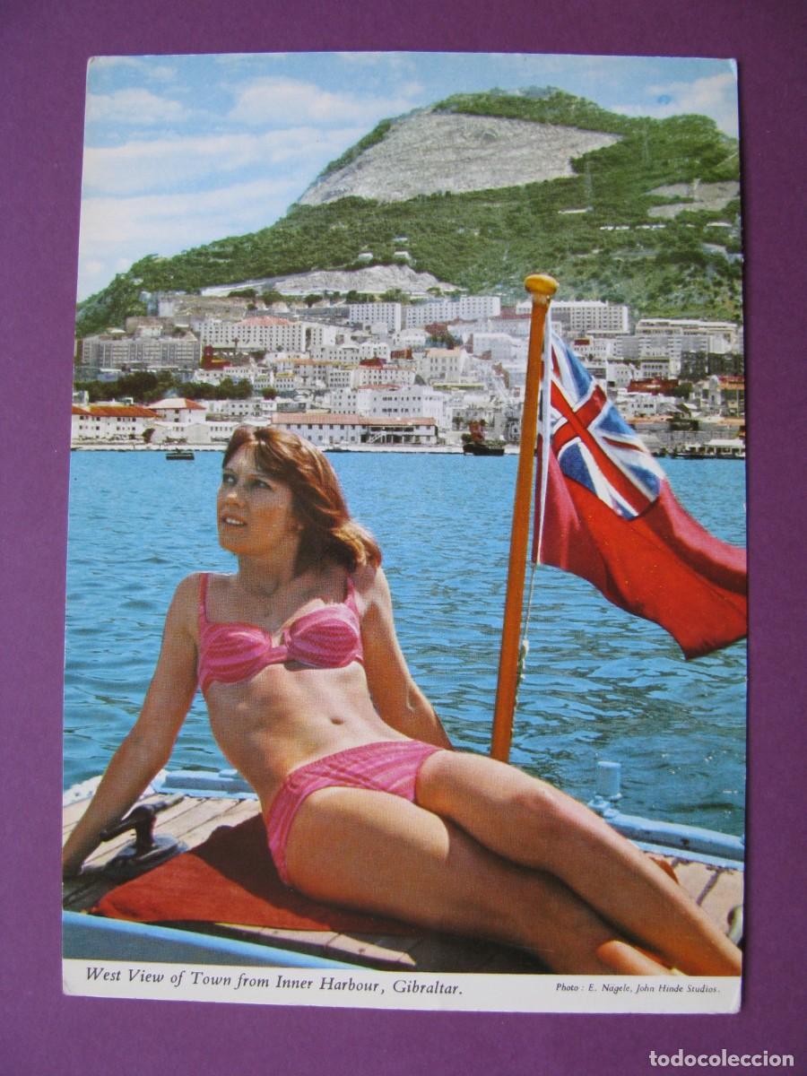 Postales: POSTAL DE GIBRALTAR. WEST VIEW OF TOWN FROM INNER HARBOUR. JOHN HINDE. CIRCULADA