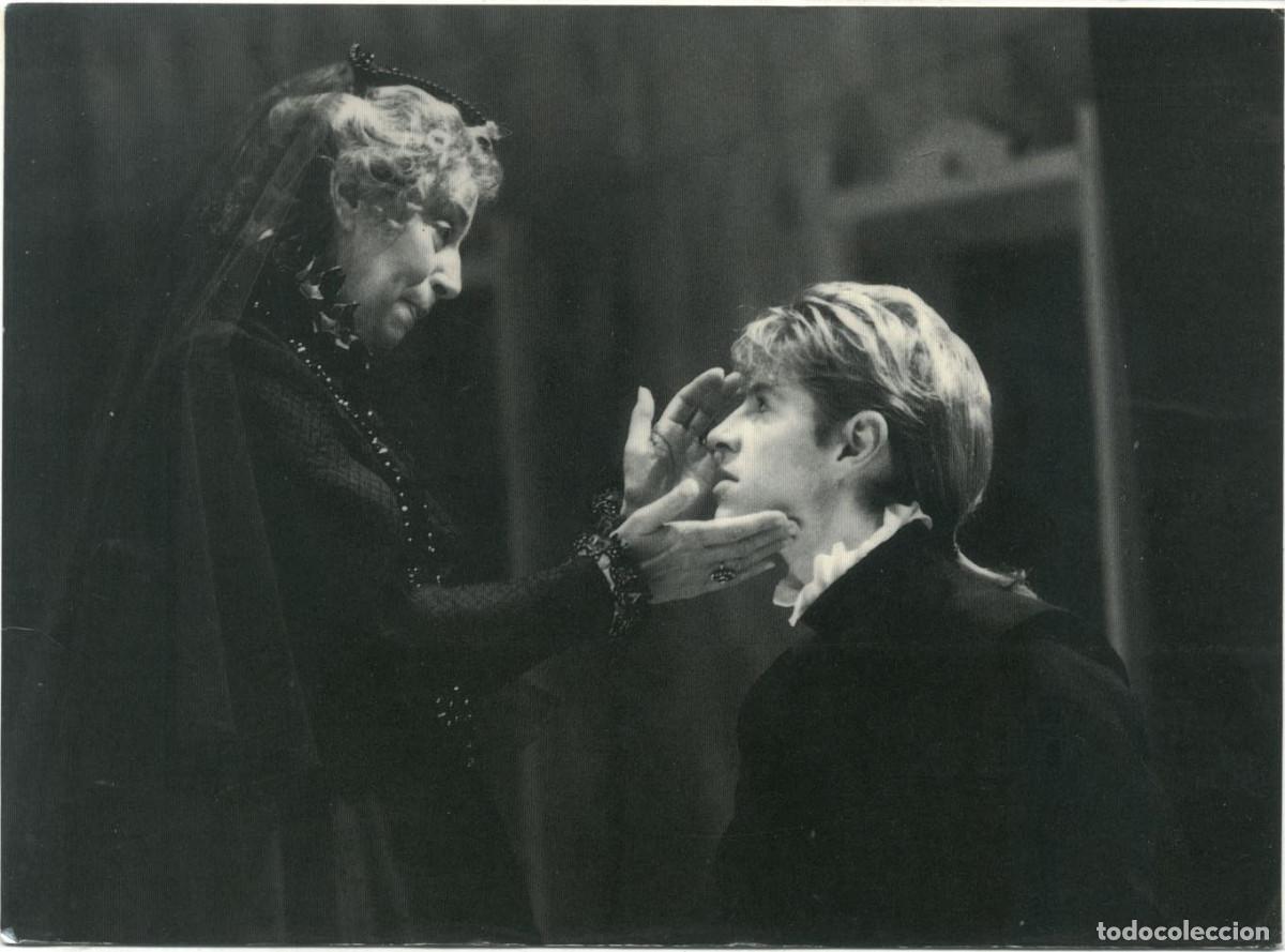 Postales: Gwen Watford & Paul Venables in All's Well That Ends Well (1989)_RSC; 10-354. Photo John Haynes