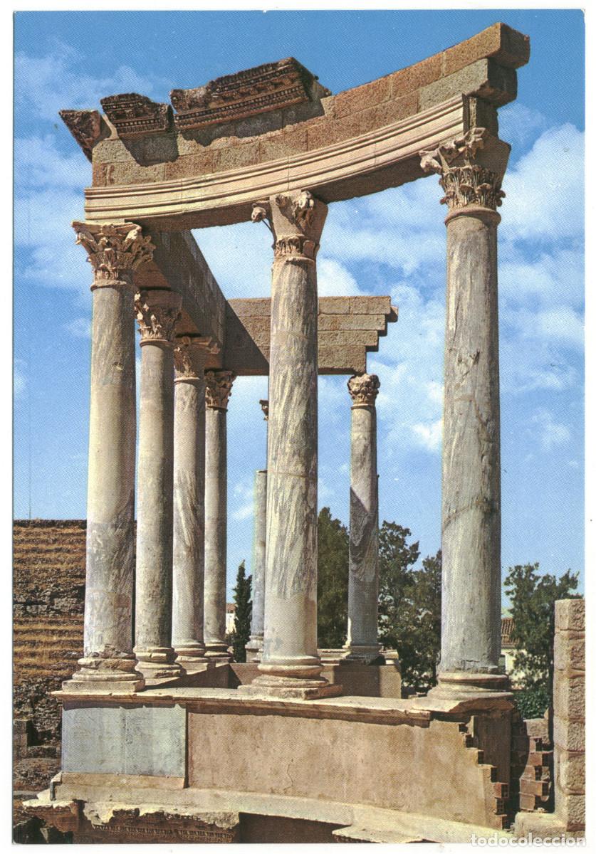 Postales: M&Eacute;RIDA (Badajoz)_Teatro Romano, columnata de escena_Garc&iacute;a Garrabella. 29 / Teatros romanos Hispania