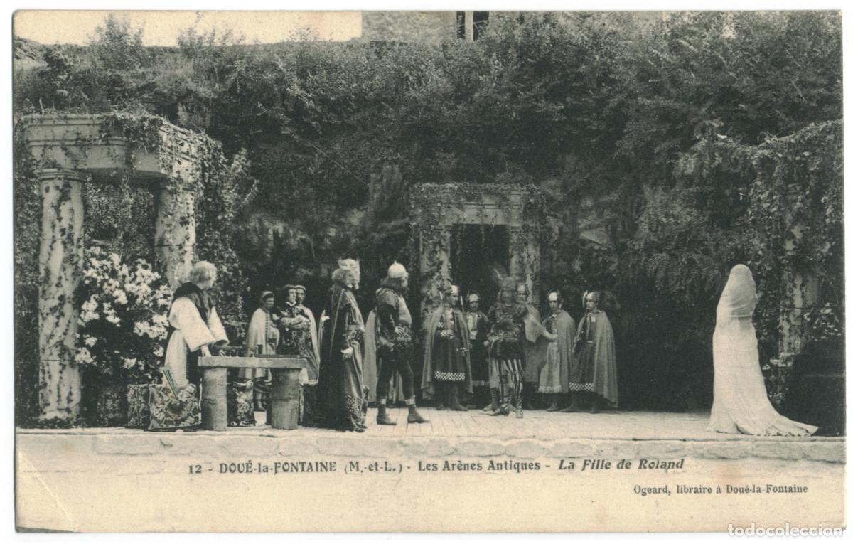 Postales: DOU&Eacute;-la-FONTAINE (M. et L.)_Ar&egrave;nes antiques & 'La Fille de Roland'_Ageard. 1 / Teatros romanos Galia