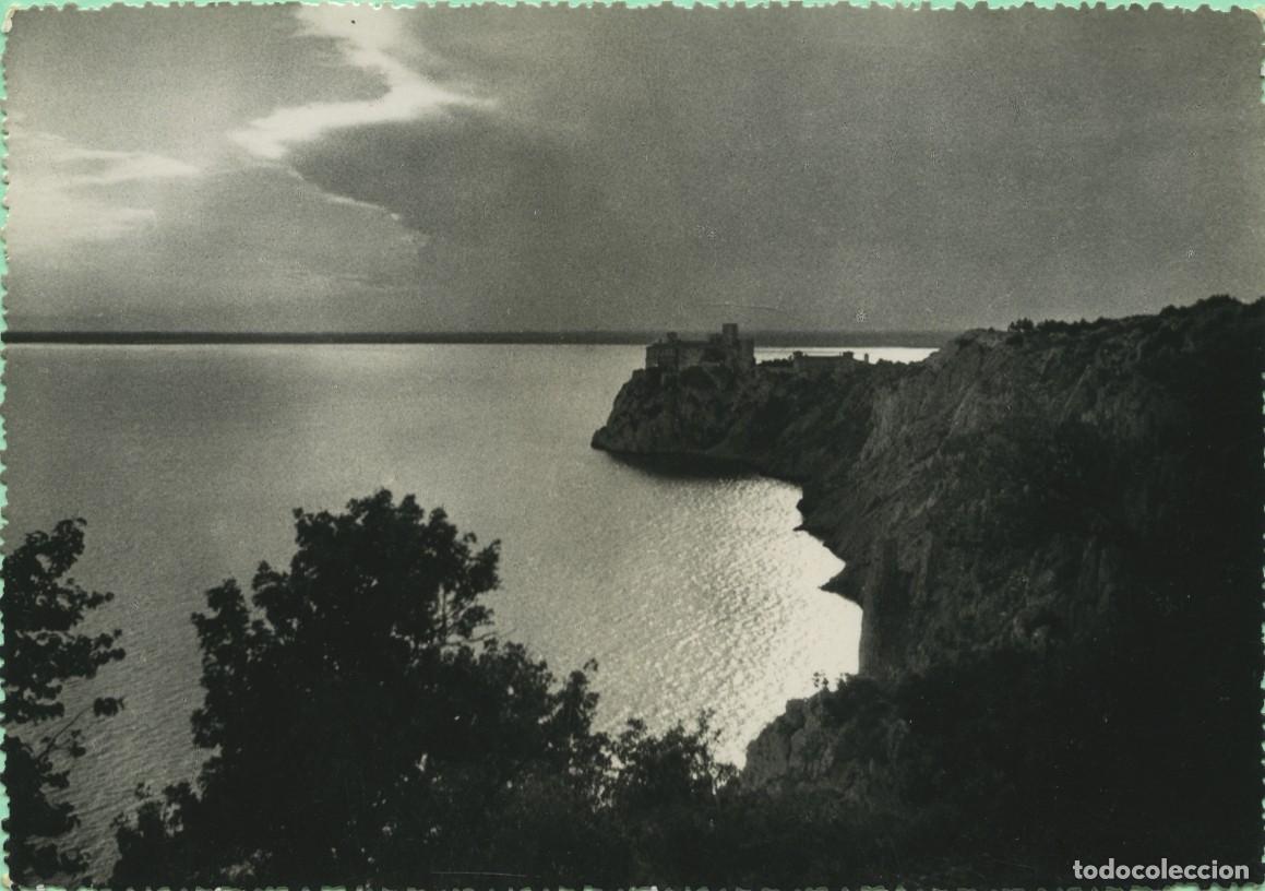 Postales: TRIESTE. Italia. Puesta de sol en Castel Duino. EDIZ. HERBERT MISSIANI