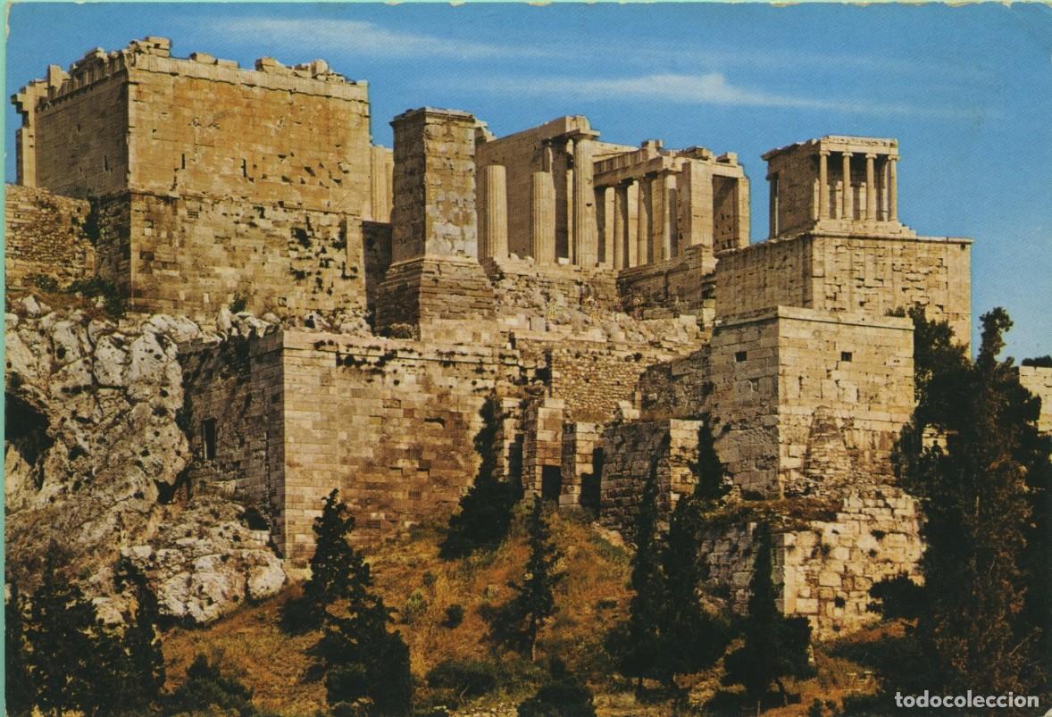 Postales: N&ordm; 2/86-ATENAS. Grecia. Vista de los Propileos. Sin circular. ED. LM